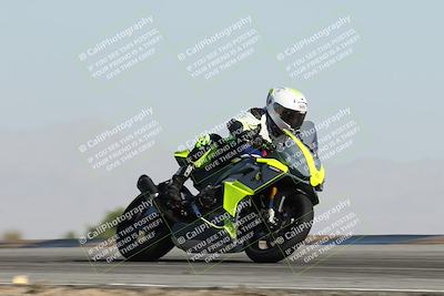 media/Dec-01-2025-Moto Forza (Mon) [[2daa91e15f]]/2-Intermediate Group/Session 2 Turn 9 Entry/